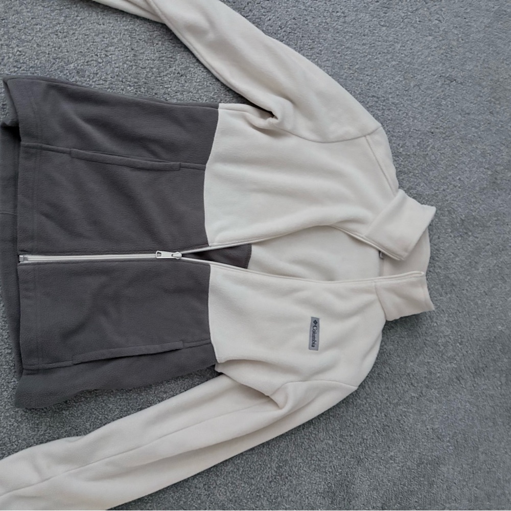 Columbia Cream Fleece Jacket